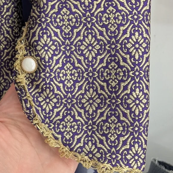 Royal Medieval Renaissance Gown, Velvet Cape, Gloves & Satchel, Fit For A Queen - Picture 7 of 16